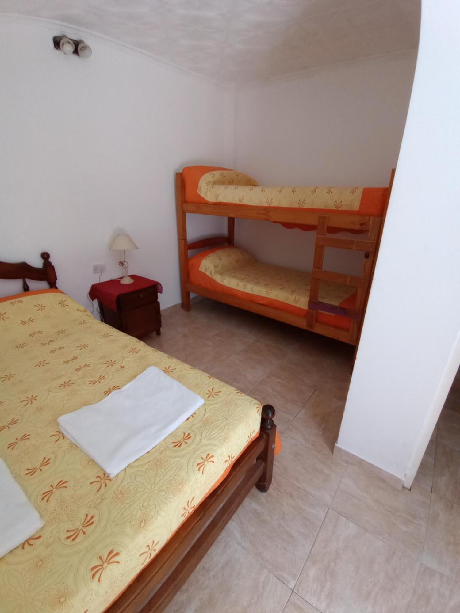 Trujui Host Termas - Cerca Del Centro Homestay *
